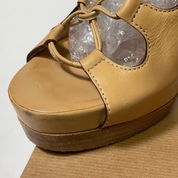 Christian Louboutin Miss Fortune 120 beige leather lace-up wooden high heels, 40 - Picture 13 of 16